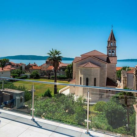 Apartments Villa Castello Kaštela Exteriör bild