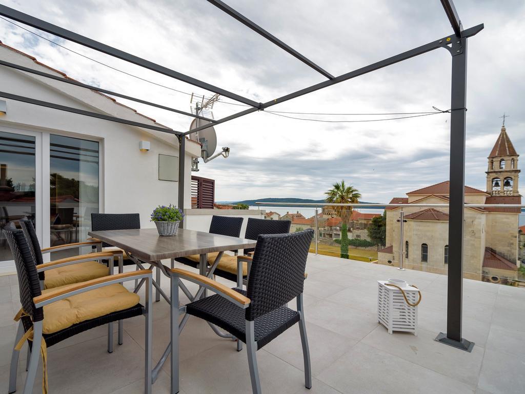 Apartments Villa Castello Kaštela Exteriör bild